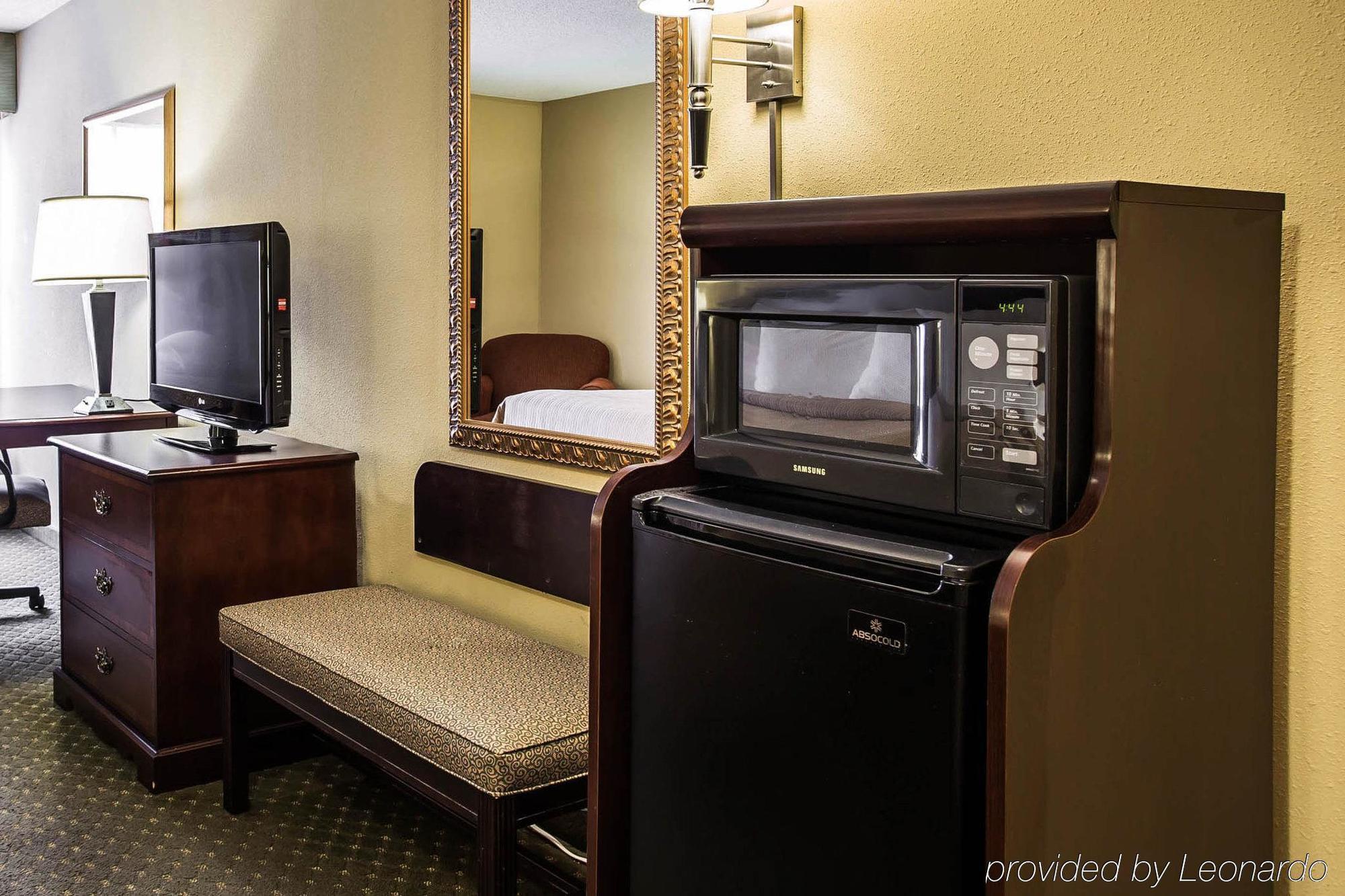 Quality Inn At The Park Fort Mill Exteriör bild