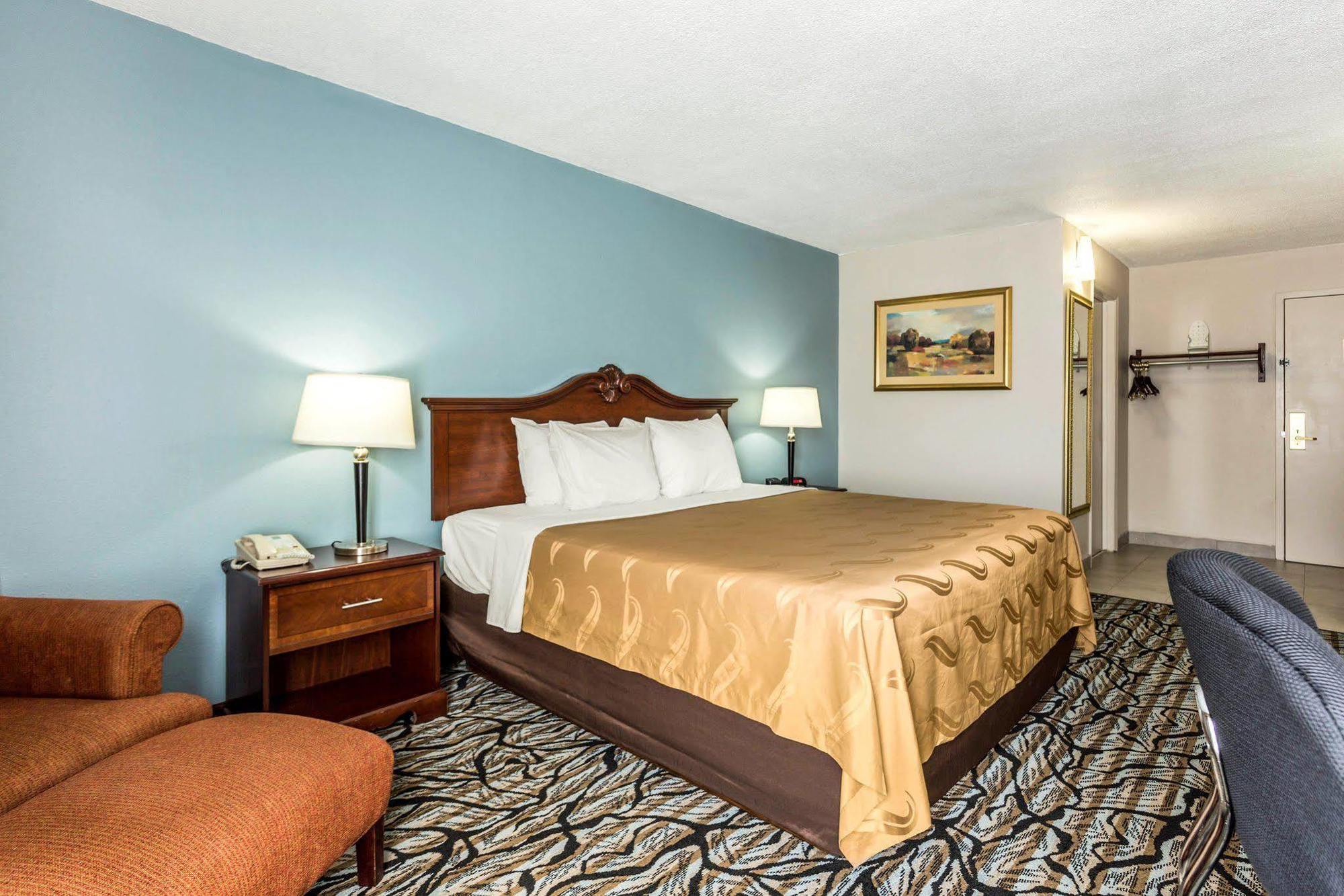 Quality Inn At The Park Fort Mill Exteriör bild